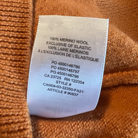 WILFRED Cyprie 100% merino wool mock neck knit sweater golden yellow Aritzia - Picture 9 of 9